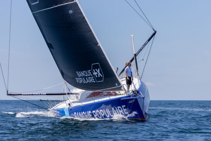 Clarisse Crémer, navigatrice de Banque Populaire X, les photos