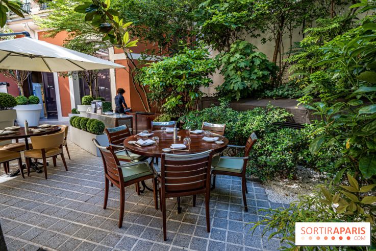 La terrasse du Royal Monceau en mode estivale