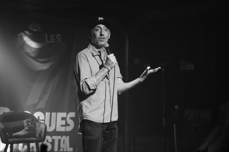 Les 7 Blagues de Cristal, le Comedy Club au Jardin Sauvage