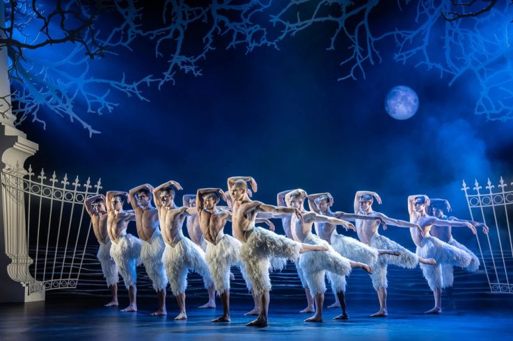 Swan Lake : le spectacle iconique de Matthew Bourne à La Seine Musicale