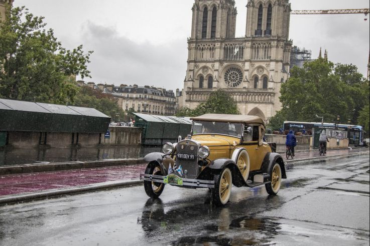 La Traversée de Paris estivale en véhicules d'époque 2025, ce dimanche