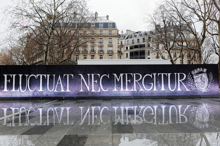 Fluctuat nec mergitur : que signifie la devise de la Ville de Paris ?