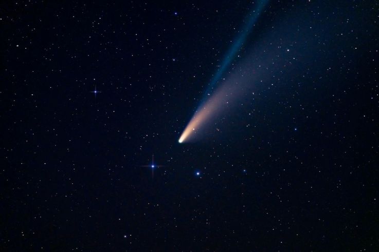 9月上旬に見られる西村新彗星をどう観測するか？ - Sortiraparis.com