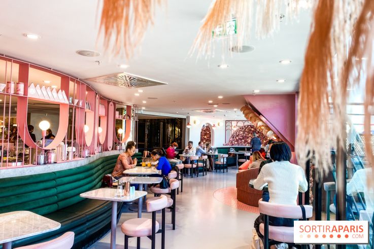 Elan café, le célèbre salon de thé rose aux Galeries Lafayette