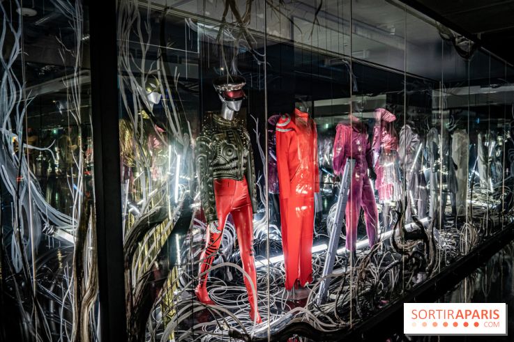 Photos : Exposition Mugler au MAD