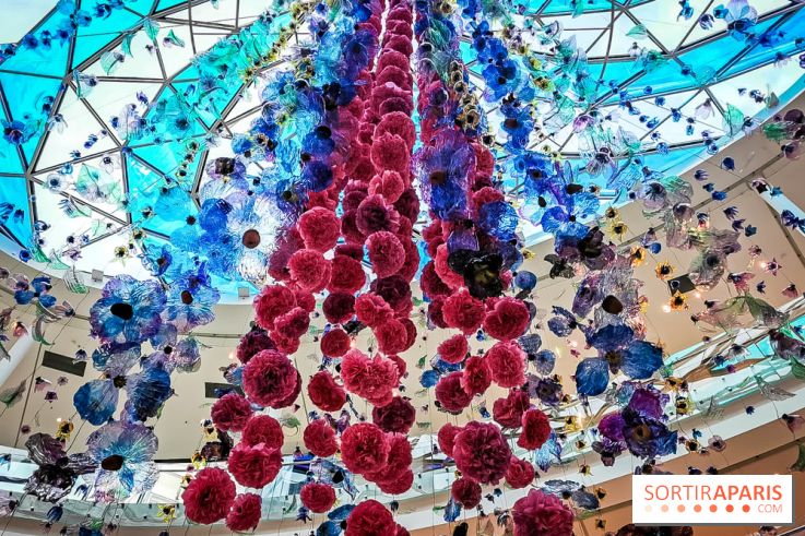Les bouteilles à la mer, l'exposition poétique et florale autour de la pollution à Beaugrenelle