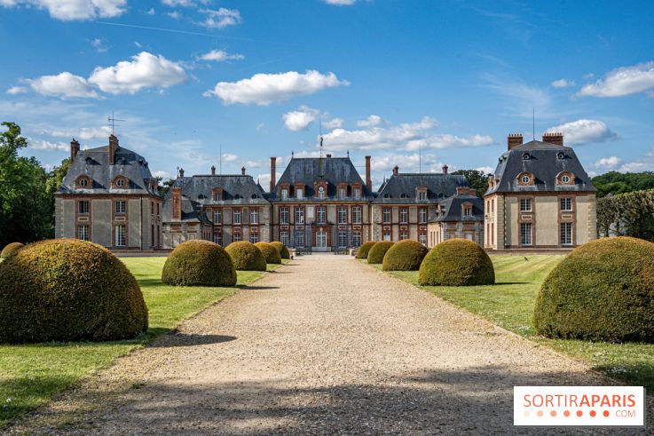Le Château de Breteuil, ses jardins remarquables et contes de Perrault 