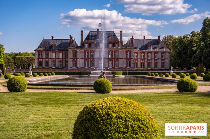 Le Château de Breteuil, ses jardins remarquables et contes de Perrault 