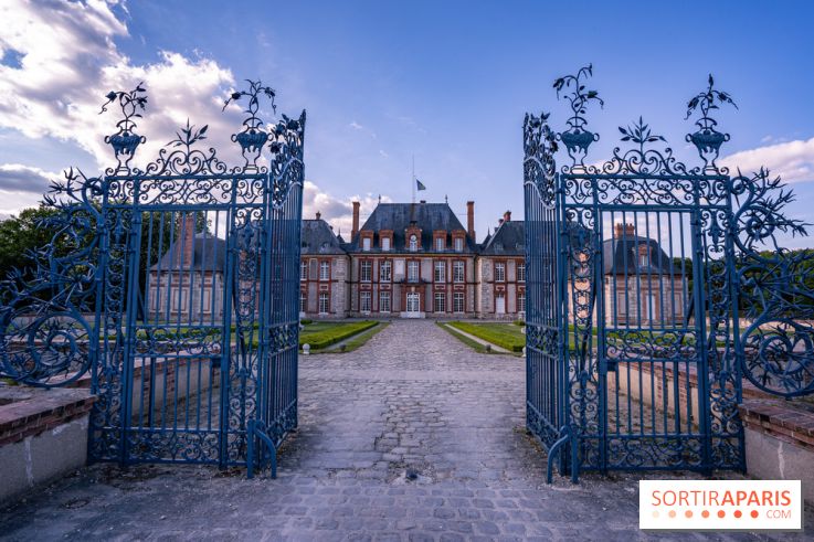 Le Château de Breteuil, ses jardins remarquables et contes de Perrault 