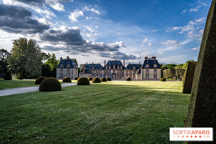 Le Château de Breteuil, ses jardins remarquables et contes de Perrault 