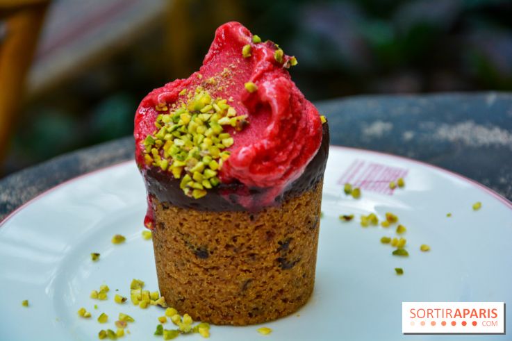 Un bar à glaces et un dessert dans un train de la Félicita