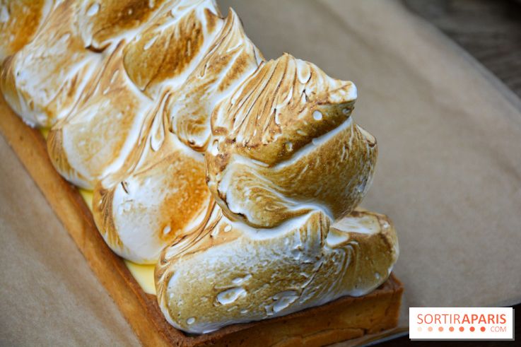 Un bar à glaces et un dessert dans un train de la Félicita