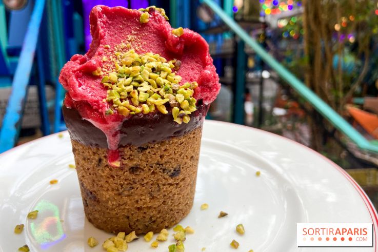 Un bar à glaces et un dessert dans un train de la Félicita