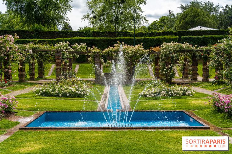 La Roseraie du Parc Lebaudy sur l'Ile de Puteaux