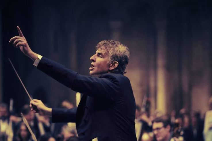 Maestro, de et avec Bradley Cooper : notre avis sur le biopic disponible sur Netflix