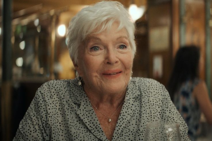 Line Renaud : la ville de Paris rend un très bel hommage à la chanteuse et actrice