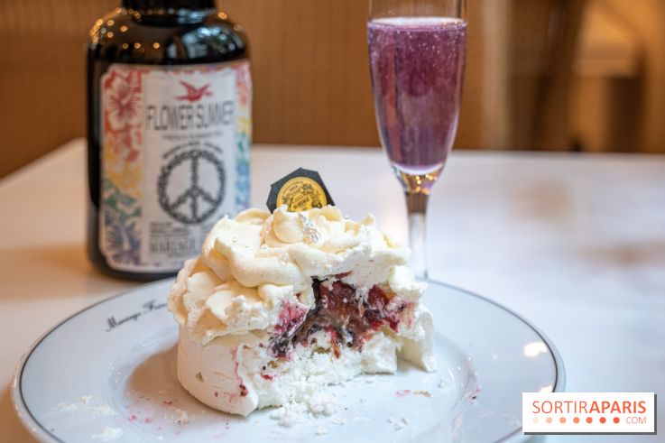 Thé glacé et pavlova Flower Summer chez Mariage Frères