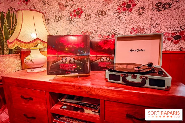 Stranger Things : un pop-up store éphémère inédit débarque sur les Champs-Elysées, nos photos