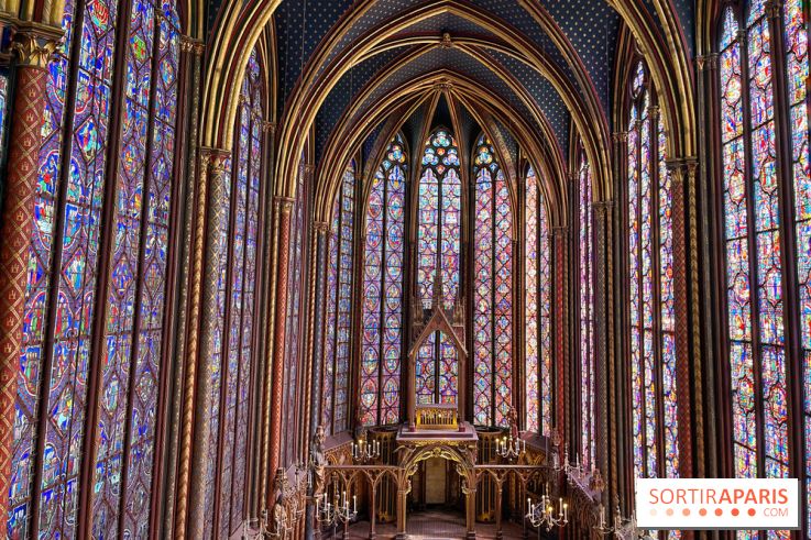 La Sainte-Chapelle et ses 1113 vitraux, un véritable joyau gothique à Paris