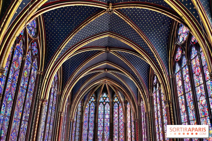 La Sainte-Chapelle et ses 1113 vitraux, un véritable joyau gothique à Paris