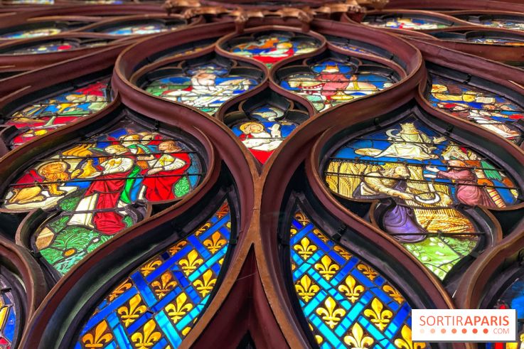 La Sainte-Chapelle et ses 1113 vitraux, un véritable joyau gothique à Paris