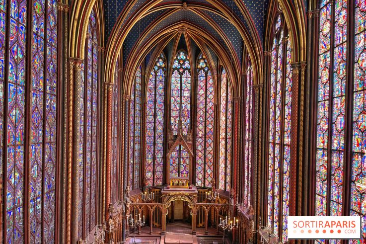 La Sainte-Chapelle et ses 1113 vitraux, un véritable joyau gothique à Paris