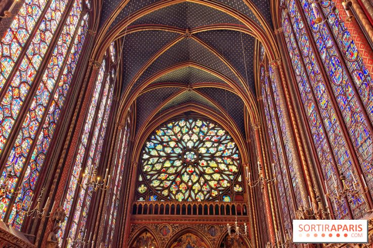 La Sainte-Chapelle et ses 1113 vitraux, un véritable joyau gothique à Paris