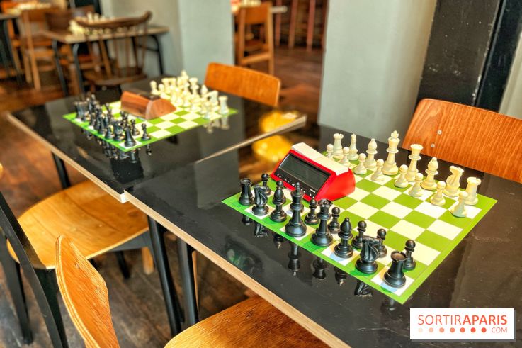 Blitz Society, le bar parisien qui vous apprend à jouer aux échecs