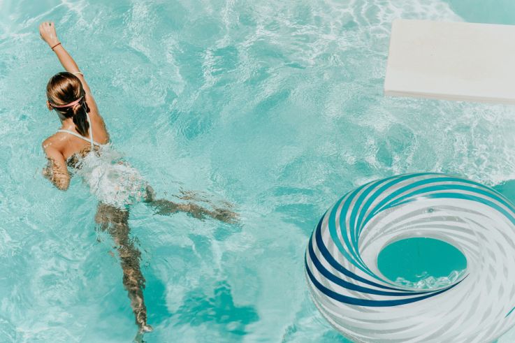 La piscine éphémère du parc Georges-Valbon à la Courneuve, pour une baignade gratuite cet été