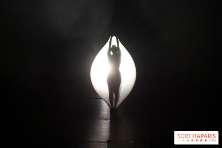 Nuit Blanche 2022 au théâtre du Châtelet : Cabaret New Burlesque, le show burlesque envoûtant