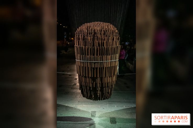 Nuit Blanche 2022 sur la place de la Samaritaine : Bing Bang, une sculpture hypnotisante et sonore