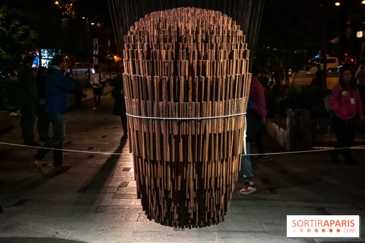 Nuit Blanche 2022 sur la place de la Samaritaine : Bing Bang, une sculpture hypnotisante et sonore