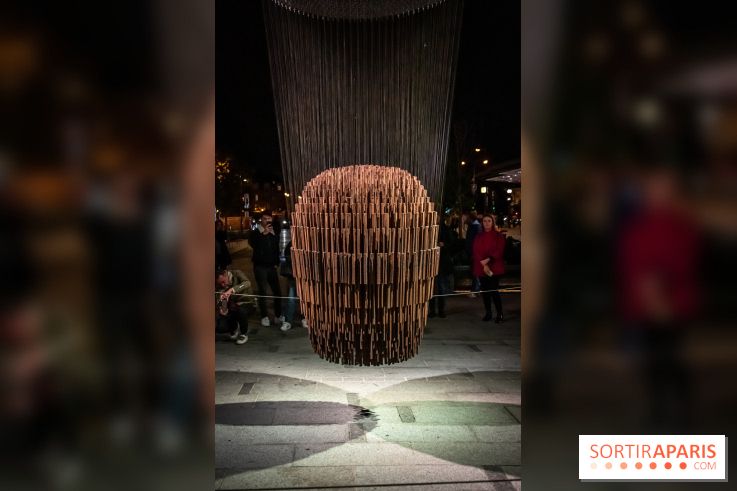 Nuit Blanche 2022 sur la place de la Samaritaine : Bing Bang, une sculpture hypnotisante et sonore
