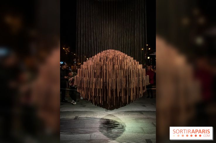 Nuit Blanche 2022 sur la place de la Samaritaine : Bing Bang, une sculpture hypnotisante et sonore