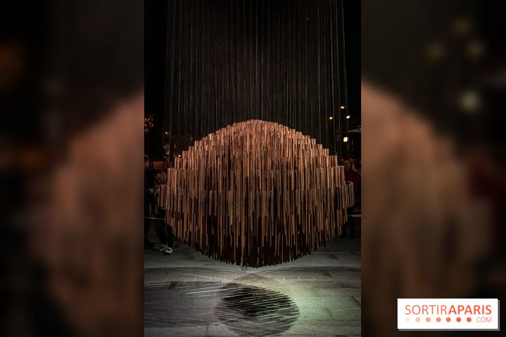 Nuit Blanche 2022 sur la place de la Samaritaine : Bing Bang, une sculpture hypnotisante et sonore