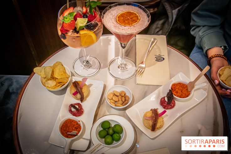Cova lance son aperitivo chic au sein de sa pâtisserie, à côté de La Samaritaine