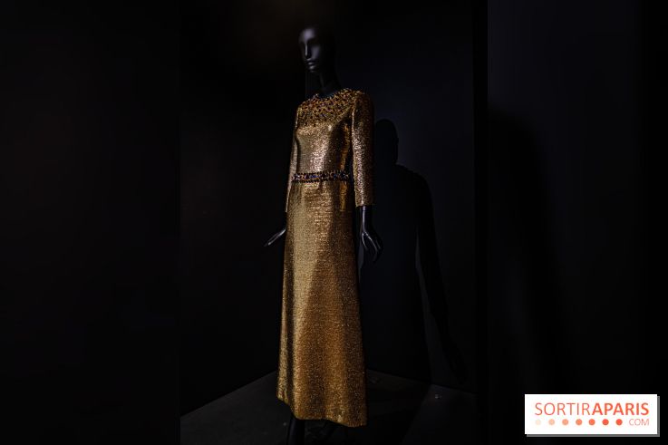 “Gold by Yves Saint Laurent”, Paris Musée Yves Saint Laurent's fashion ...
