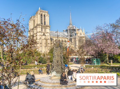 Le Square Viviani devant Notre-Dame de Paris
