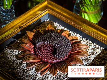 L'Oeuf de Pâques Tournesol du Péninsula Paris, la "Fleur de Lumières" par Anne Coruble