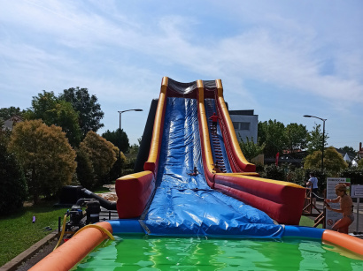 Clamart plage 2022 débarque au cœur du jardin parisien ! Baignade, animations et jeux aquatiques