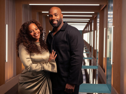 Teddy Riner et Luthna Plocus dans Pour le meilleur et à l’aveugle