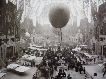 Éphéméride du 25 septembre à Paris : Le premier salon de l'aéronautique au Grand Palais