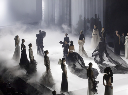 Paris Fashion Week Haute Couture : assistez au défilé caritatif de Stéphane Rolland - réservations