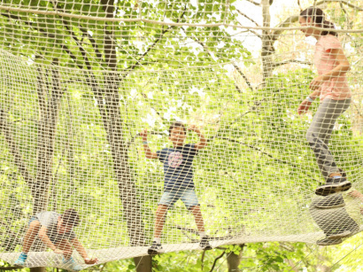 Des vacances de printemps en pleine nature dans les parcs AccroCamp !