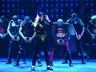 FOREVER THE BEST SHOW ABOUT THE KING OF POP