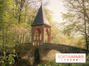 Yvelines : connaissez-vous ce temple de l'amour, un pont kiosque romantique dans un écrin de verdure ? 