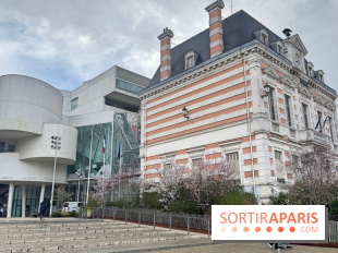 Cette mairie "hybride" proche de Paris est l'une des rares à avoir une architecture brutaliste