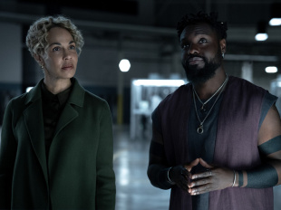 Dark Matter saison 2 : Amanda Brugel et Dayo Okeniyi