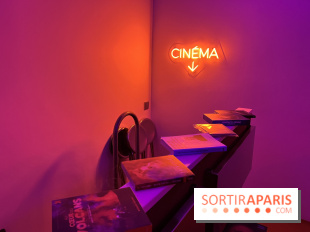 Insolite : Out of the blue, le bar-cinéma qui mixe vins nature et courts-métrages d'auteur à Paris
