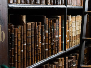 PAGE(S : le salon de la bibliophilie et des livres d'artistes au Bastille Design Center